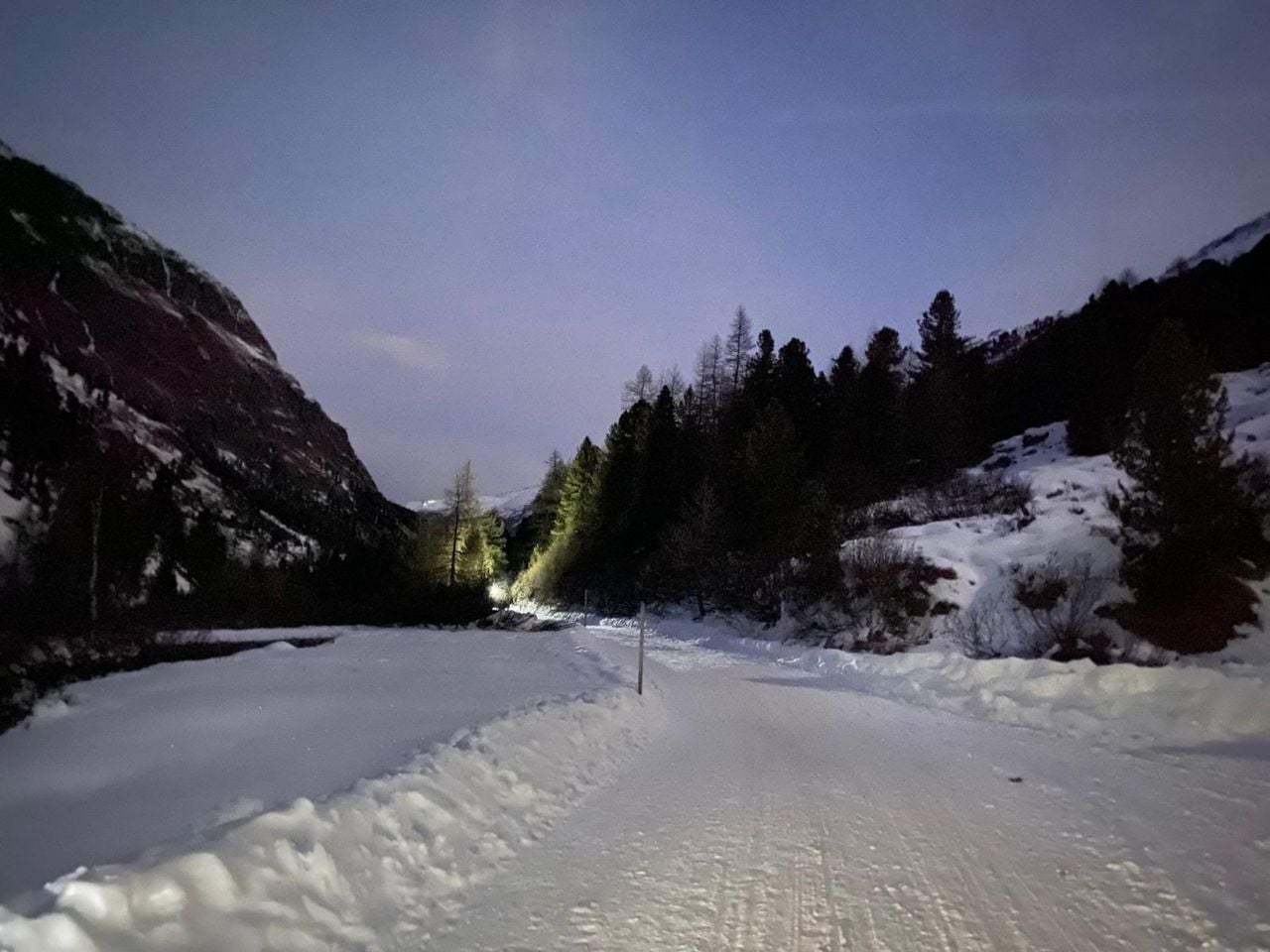 Biketour bei Vollmond im Schnee mit Abendessen ab St. Moritz