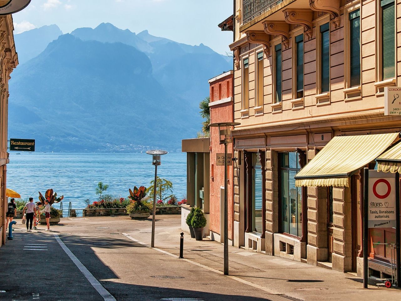 Ab Bern: Privater Tagesausflug nach Montreux und Chaplin’s World