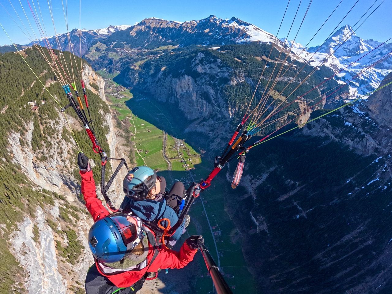 Emmetten Gleitschirmfliegen Vierwaldstättersee ab Stans