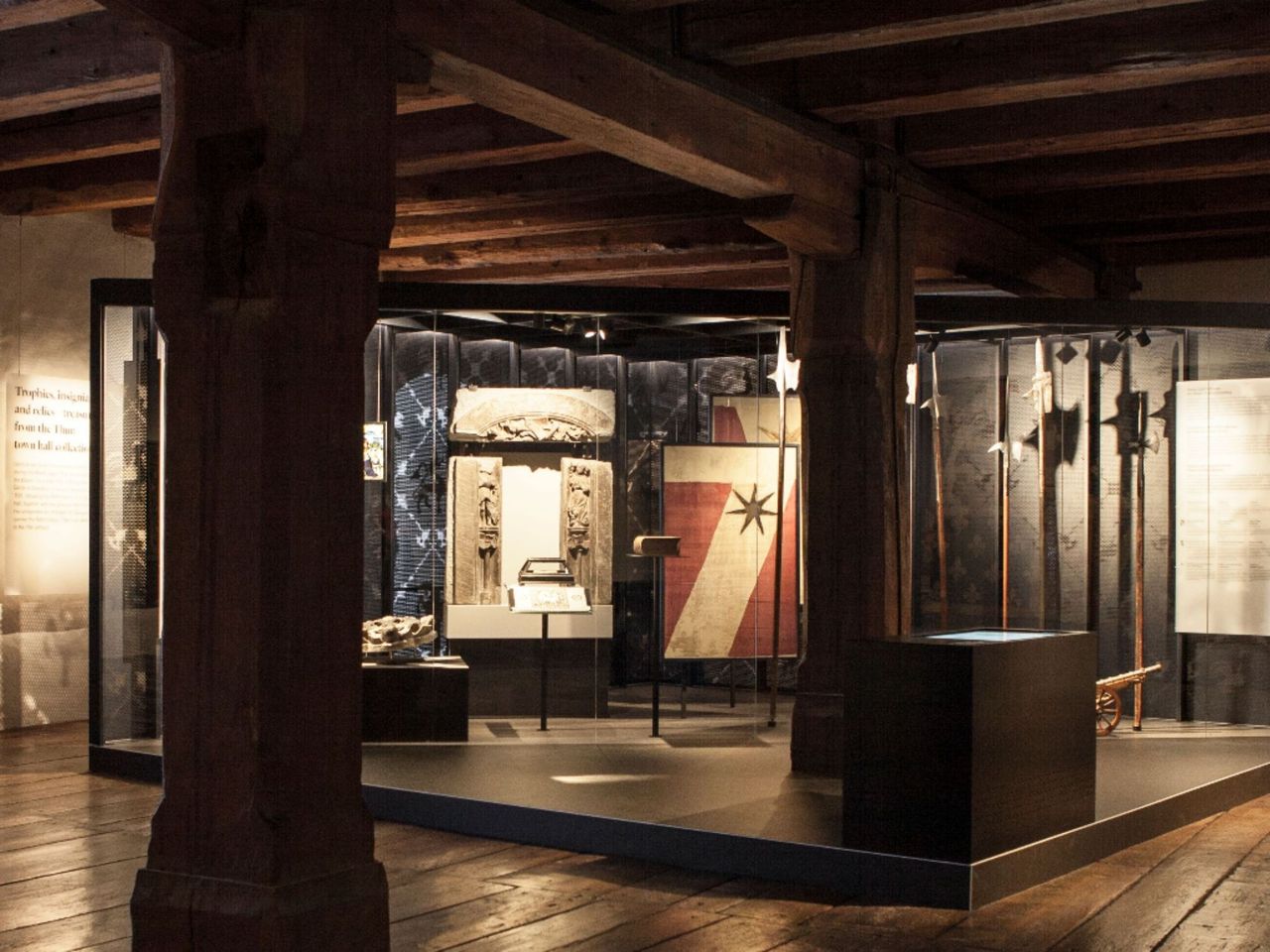 "Hoch zu Ross und doch Konkurs" Führung Schloss Thun für Gruppen