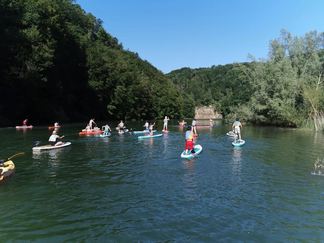 Miete SUP für Familien oder Einzelpersonen auf dem Greyerzersee