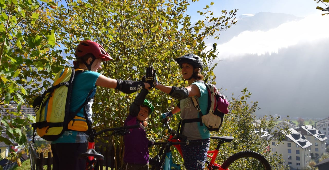 VTT en famille : sortie guidée à Engelberg