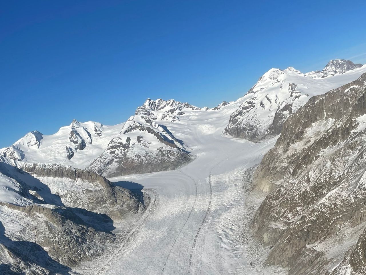 Unterrothorn Gletscherflug im Helikopter mit Gletscherlandung ab Buttwil