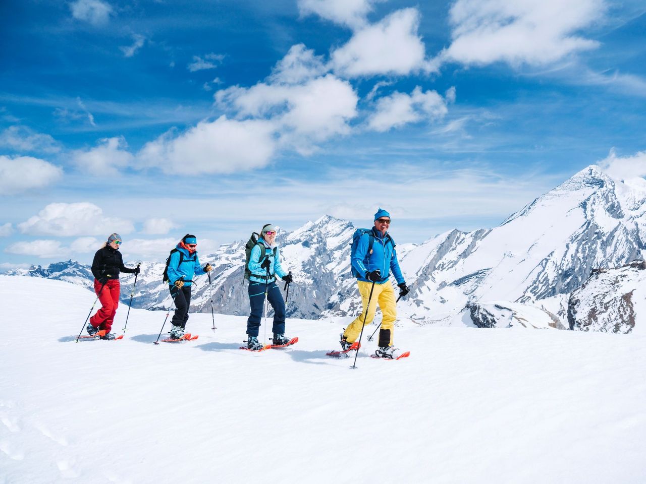 Drumeție cu bețe de zăpadă în Adelboden, cu aperitiv