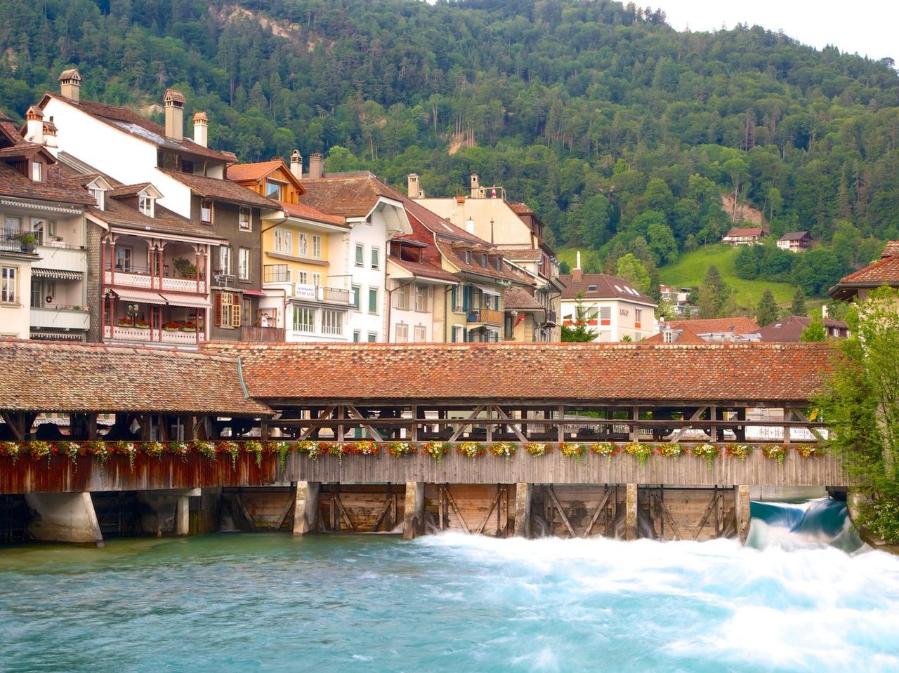 Ab Gstaad: Privater Tagesausflug nach Interlaken, Lauterbrunnen und Grindelwald