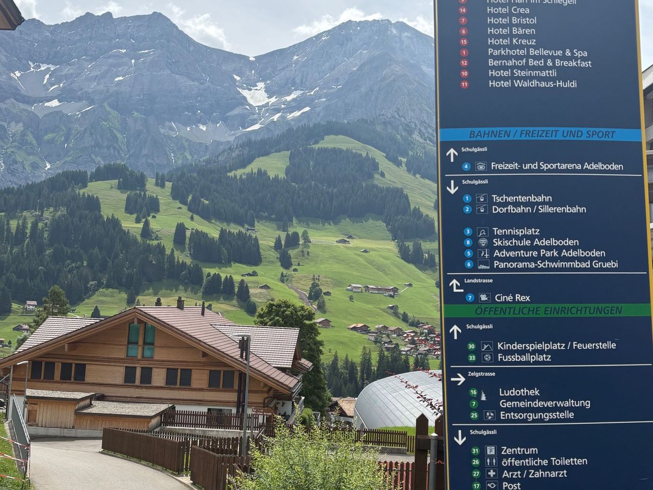 Tschentenalp private Wanderung mit einem Schweizer Triathleten ab Adelboden