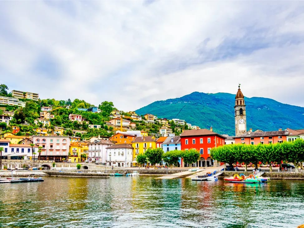 Ab Lugano: privater Tagesausflug Verzasca Tal und Lago Maggiore