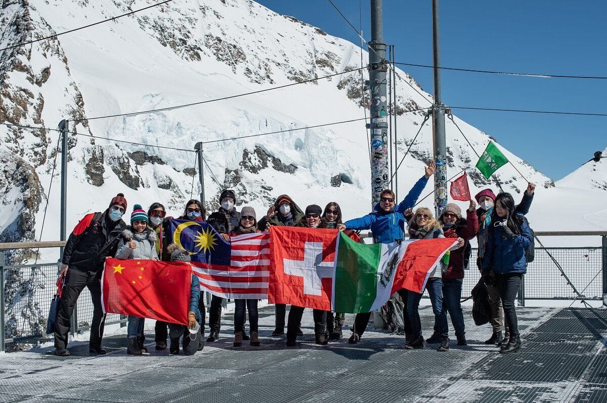 Ab Interlaken: Tagestour Jungfraujoch mit Bus und Zahnradbahn