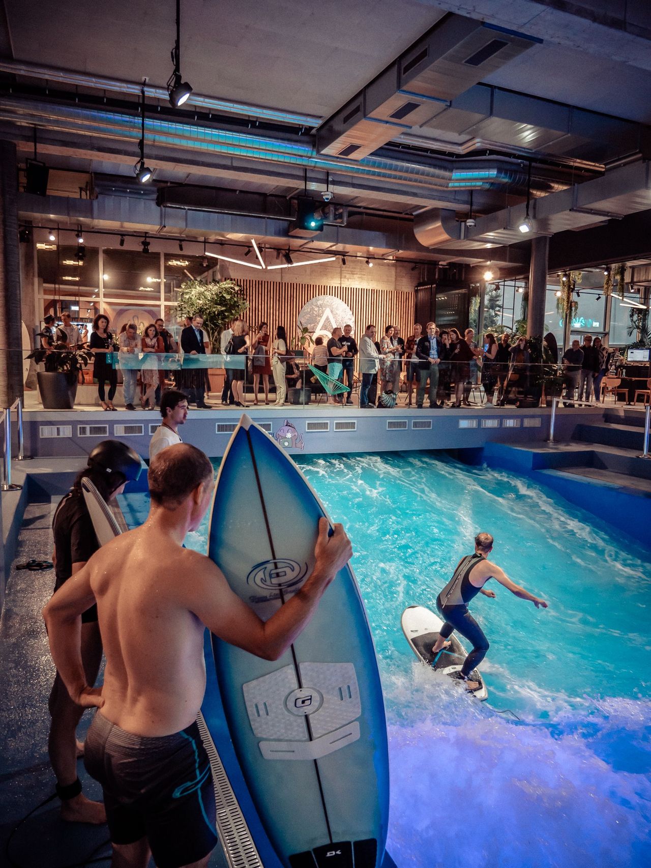 Beginners Course Oana Surf Citywave Ebikon