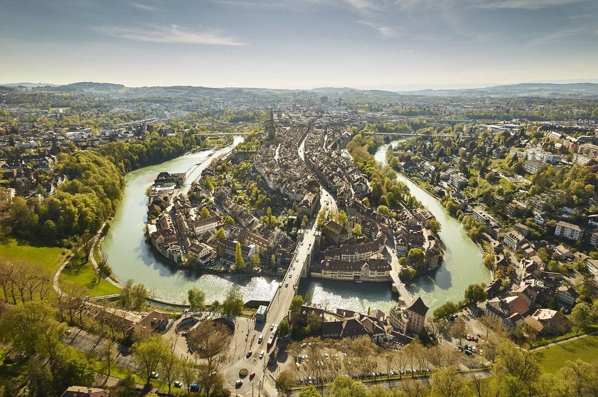 From Lucerne: Day trip to Berne with Kambly and cheese tasting