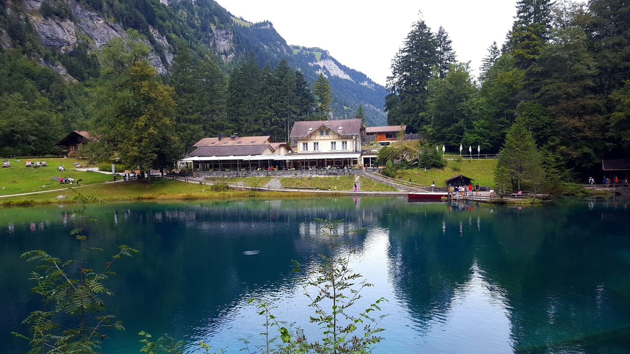 From Interlaken: Day tour of Lake Blausee and Lake Oeschinen