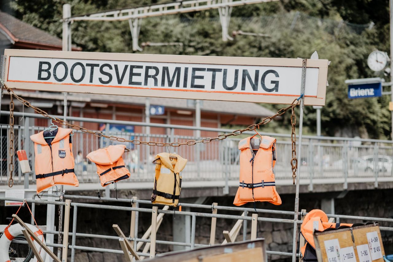 Motorboot prüfungsfrei mieten ab Brienz