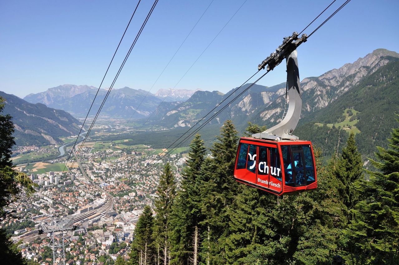 Self-guided enjoyment hike Dreibündenstein from Chur incl. picnic