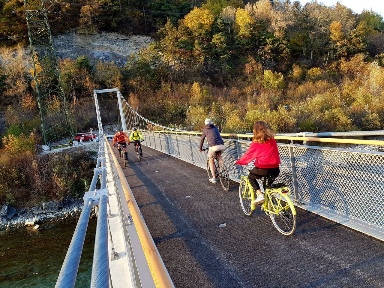 Self-guided bike or e-bike tour from Chur incl. lunch in three restaurants