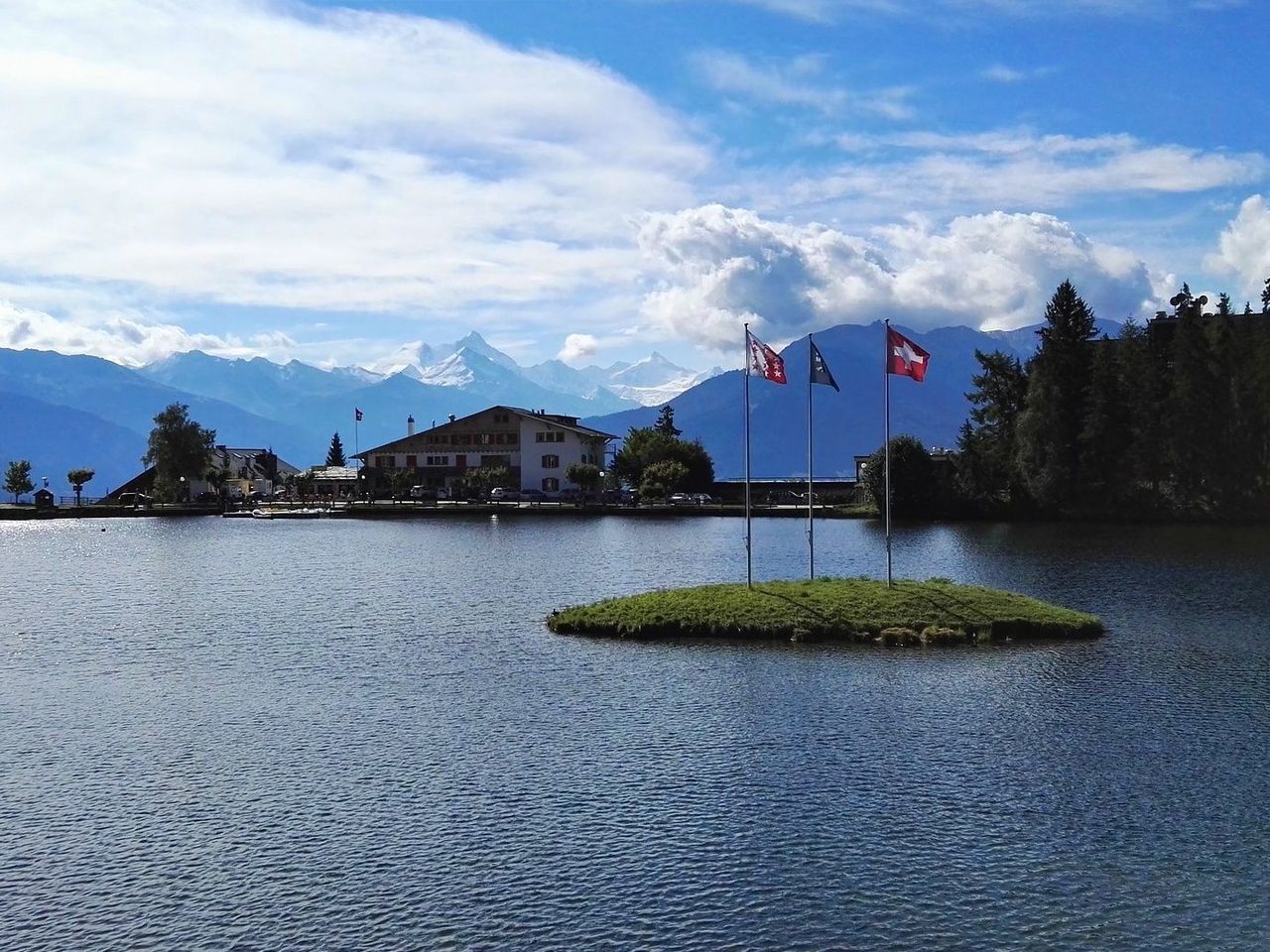 From Geneva airport: private transfer to Crans Montana