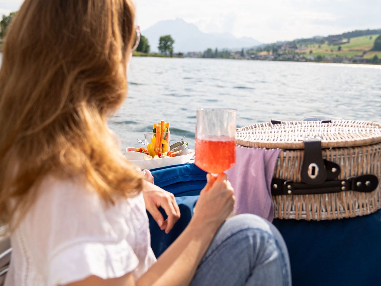 Apéro Boots-Picknick auf dem Vierwaldstättersee