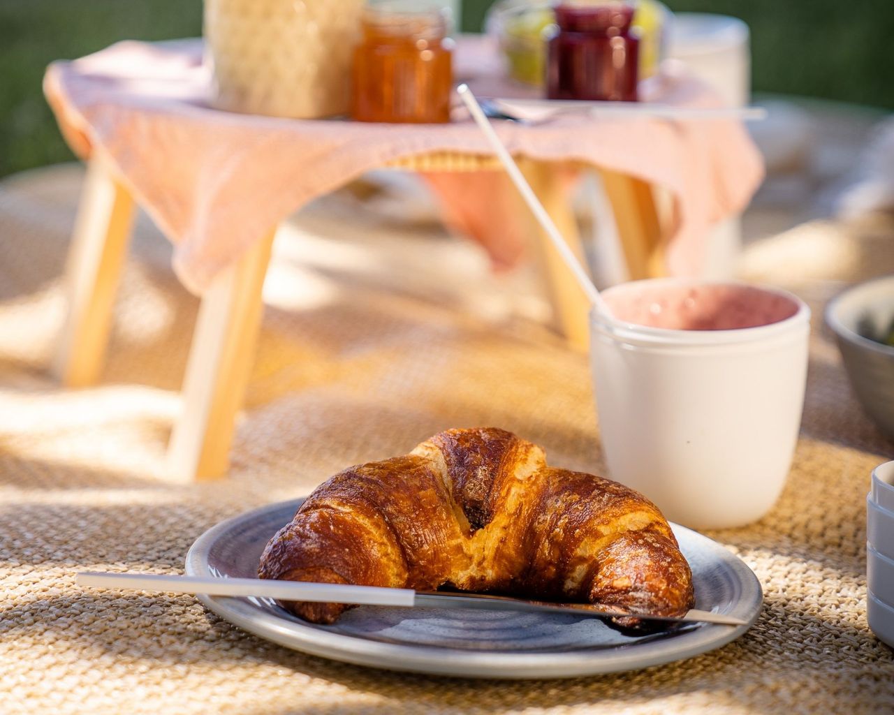 Breakfast picnic in the park in Vitznau