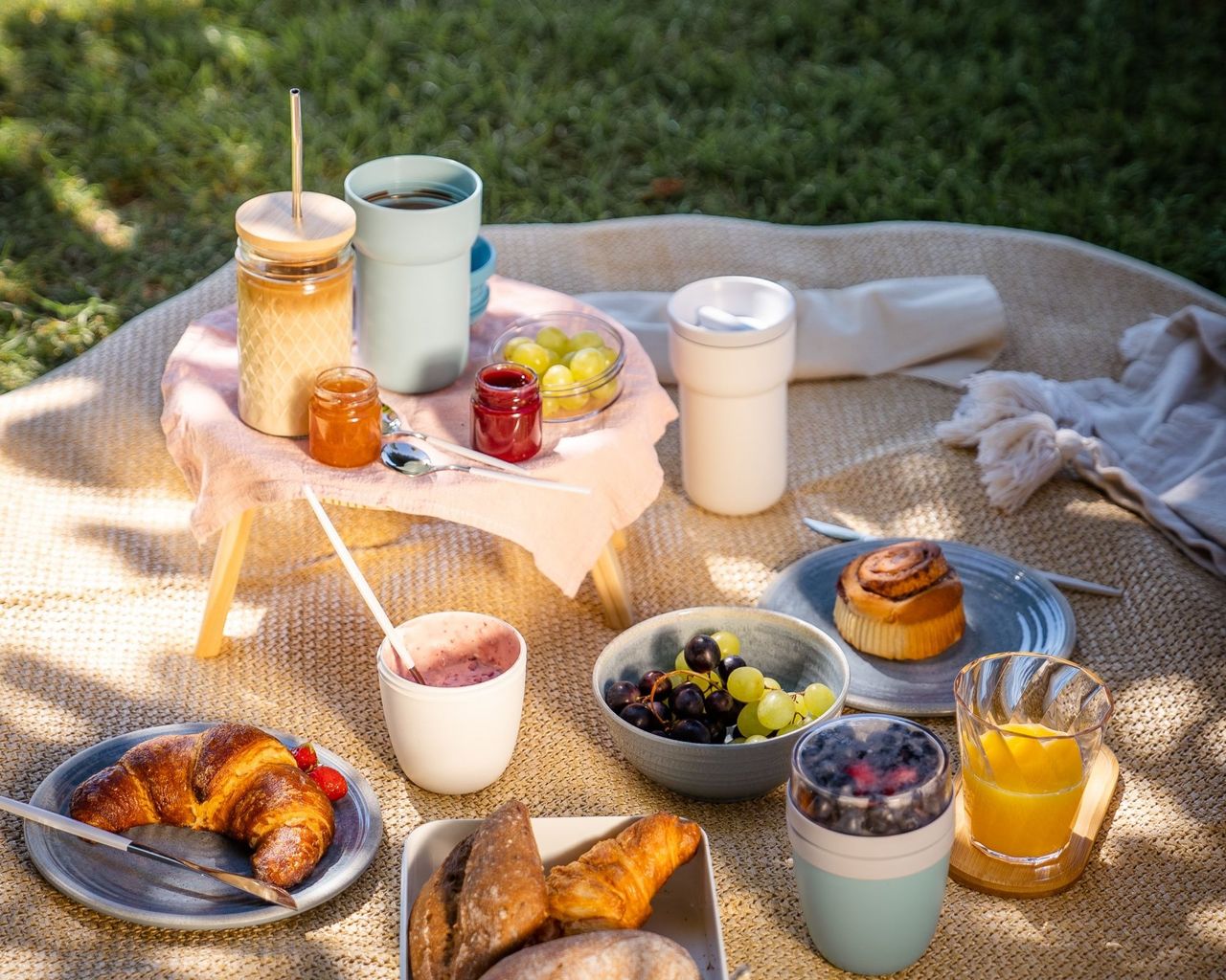 Breakfast picnic in the park in Vitznau