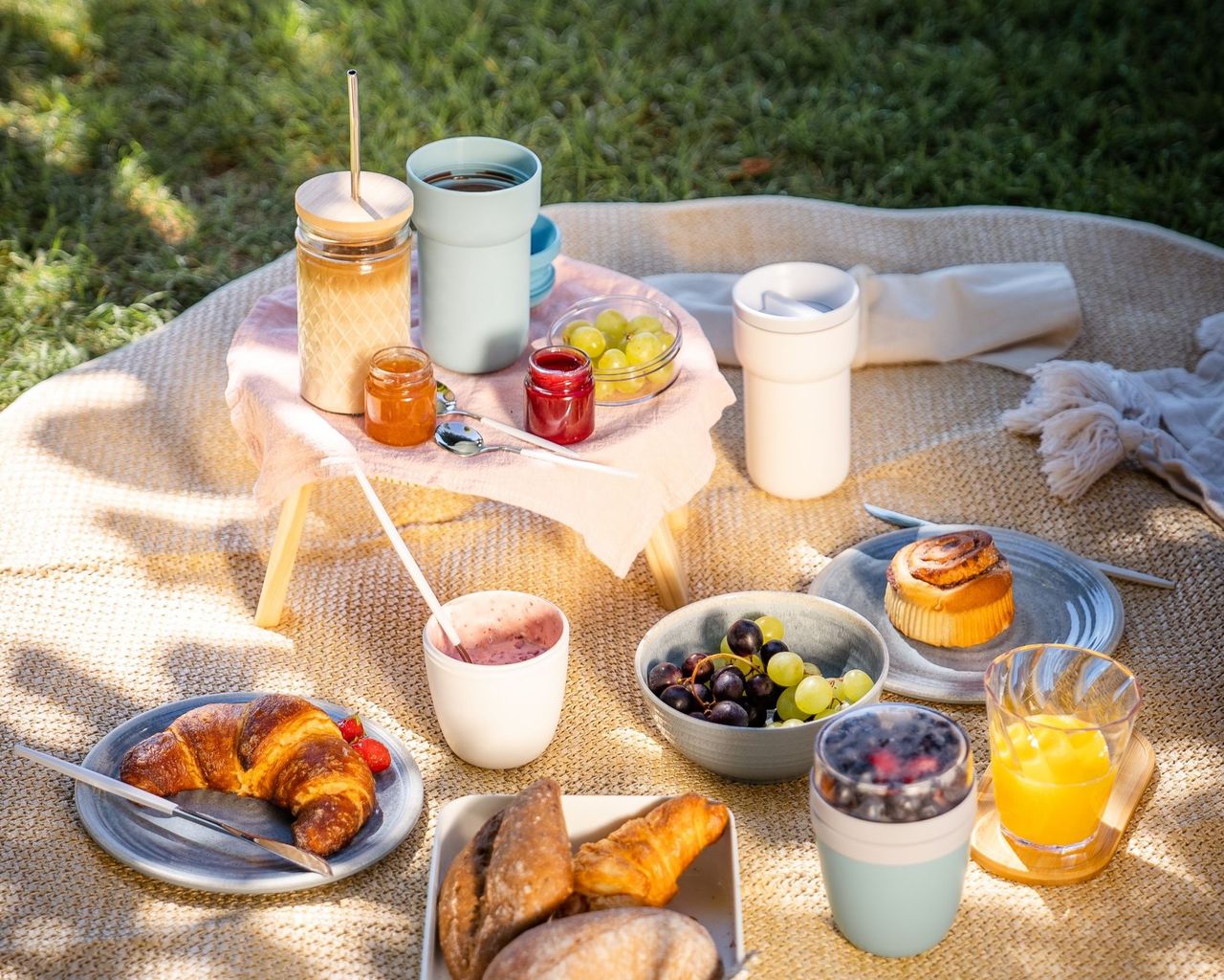Breakfast picnic in the park in Vitznau