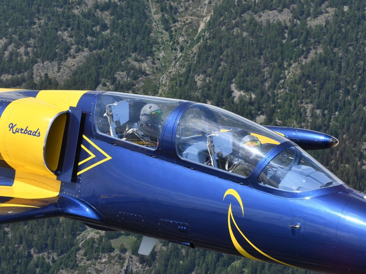 L-39 Albatros Jetflug in den Alpen ab Sion
