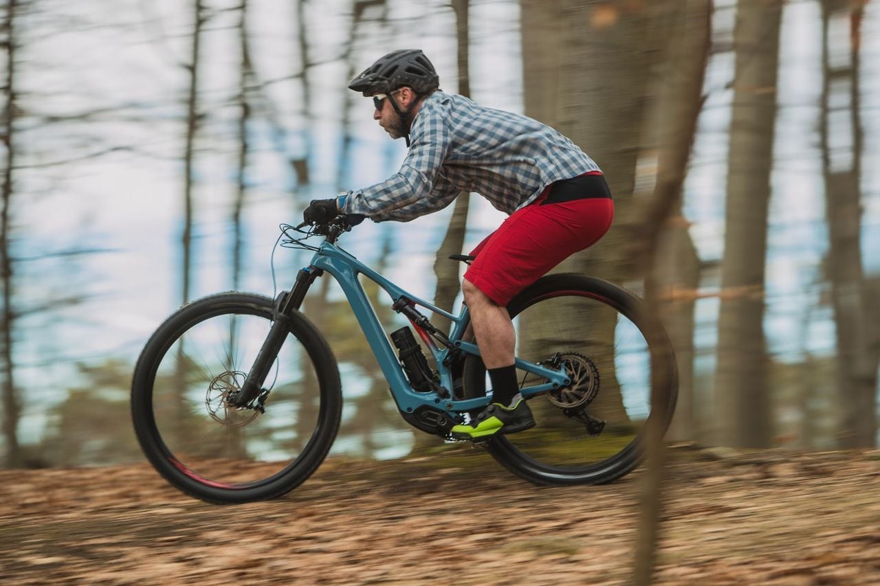 E-mountain bike tour driving course Interlaken