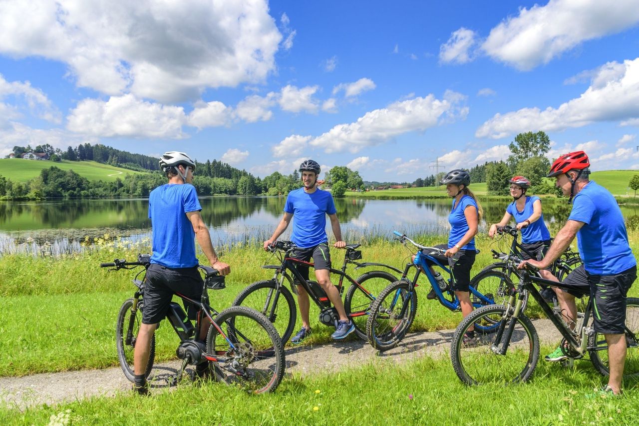 E-mountain bike tour driving course Interlaken