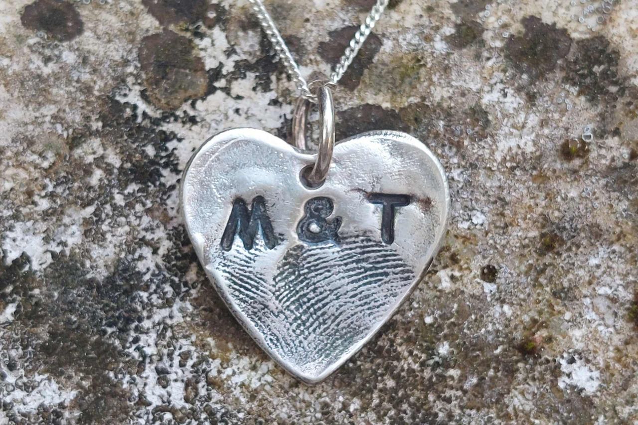  “Modellieren mit Silber für Familien” Workshop Silberschmuck in Basel