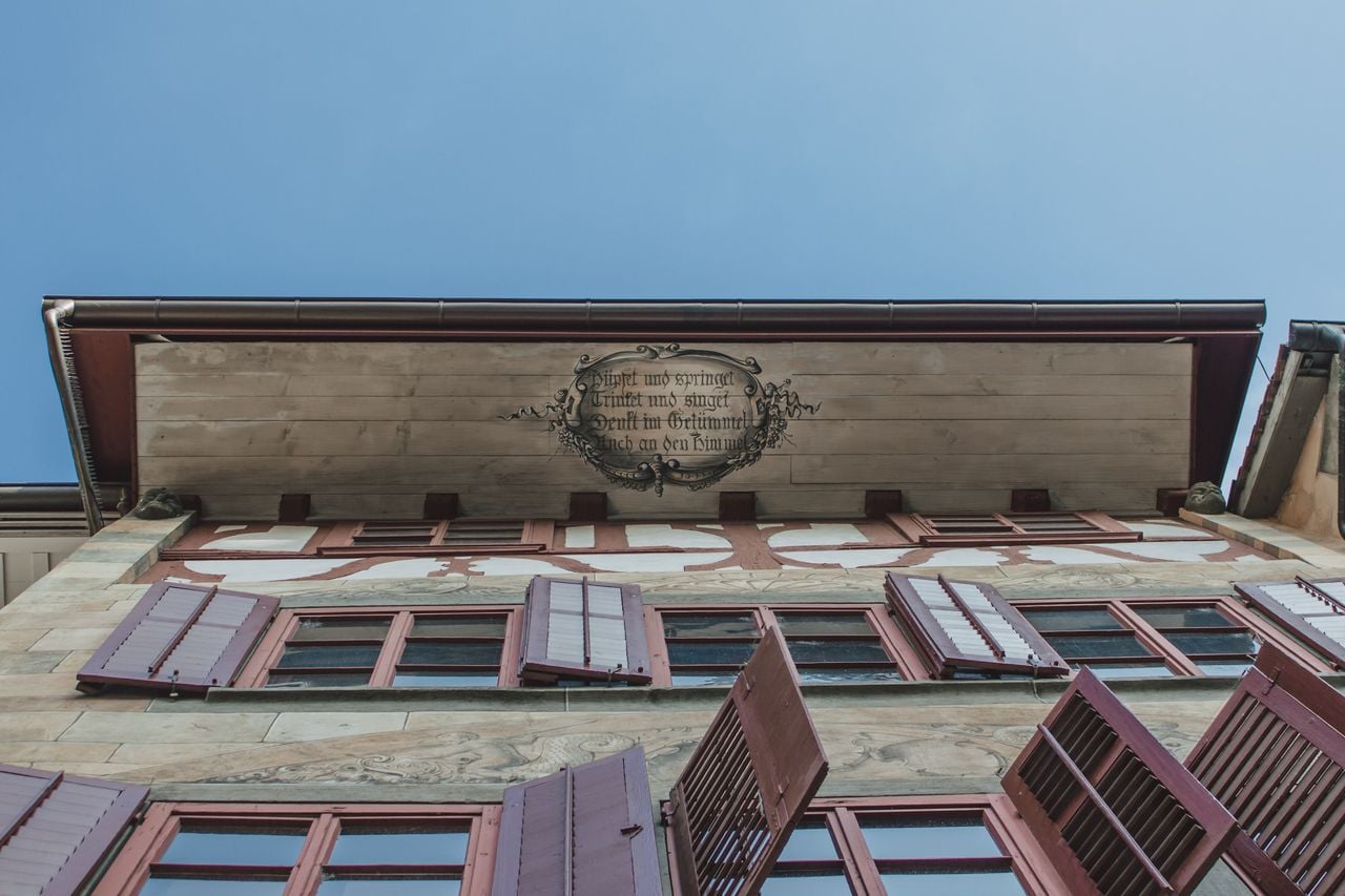 Fassaden-Malerei und Wortspielereien Stadtführung in Luzern
