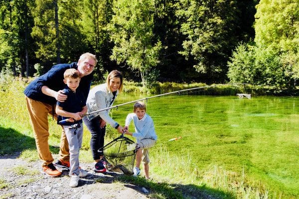 Fischen und Grillen am Forellensee