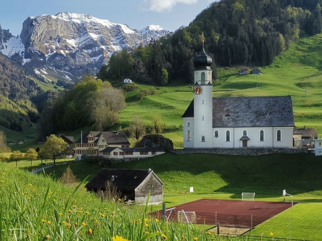 From Zurich: Heidi Swiss Farm Escape luxury day tour