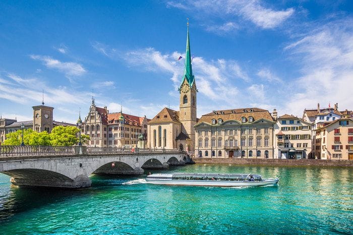 Ab Zürich: Morgentour Zürichsee mit Schlauchboot
