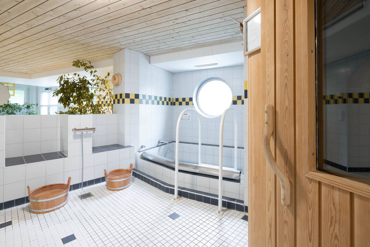 Admission ticket indoor swimming pool and wellness in Grindelwald