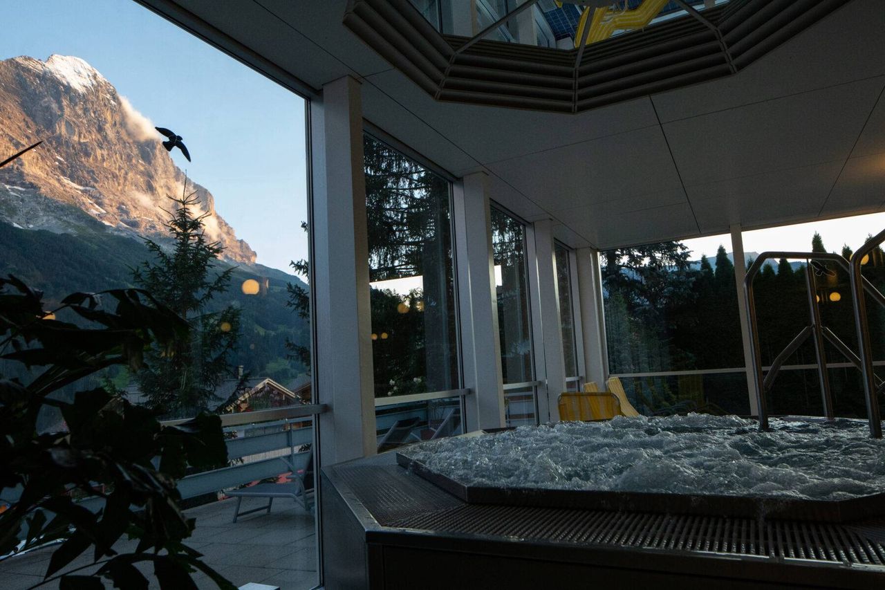 Admission ticket indoor swimming pool and wellness in Grindelwald