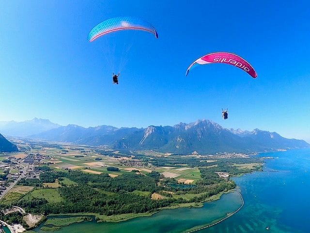 Tandem-Gleitschirmfliegen bei Montreux