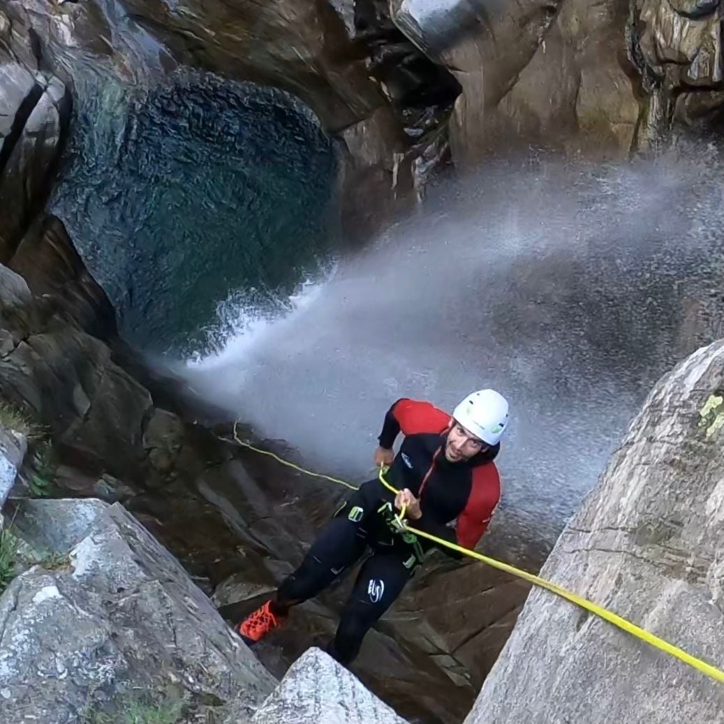 Iragna Schlucht Canyoning für Fortgeschrittene