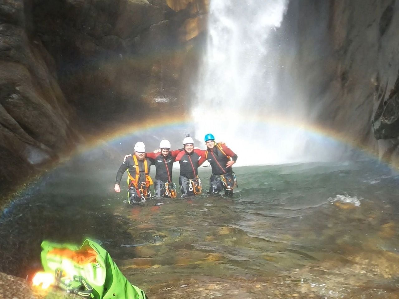 Pontirone Schlucht Canyoning 3 Stunden für Fortgeschrittene