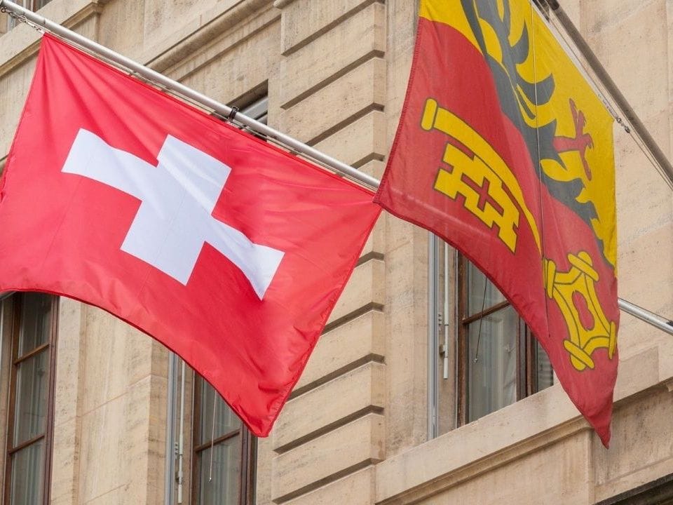 Genf Panorama E-Bike Tour geführt: Platz der Vereinten Nationen, See und Altstadt