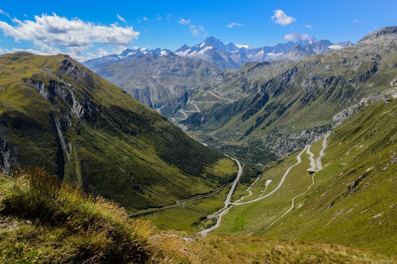 Gotthard Postauto Passfahrt zwischen Andermatt und Airolo