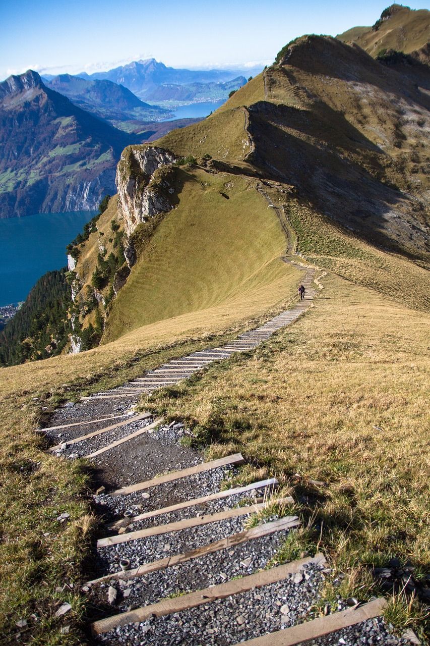 Wanderung Klingenstock 10 Seen Tour geführt ab Luzern