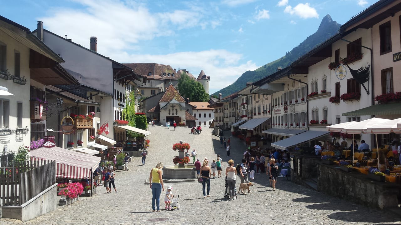 Ab Interlaken: Tagestour Käse und Schokolade