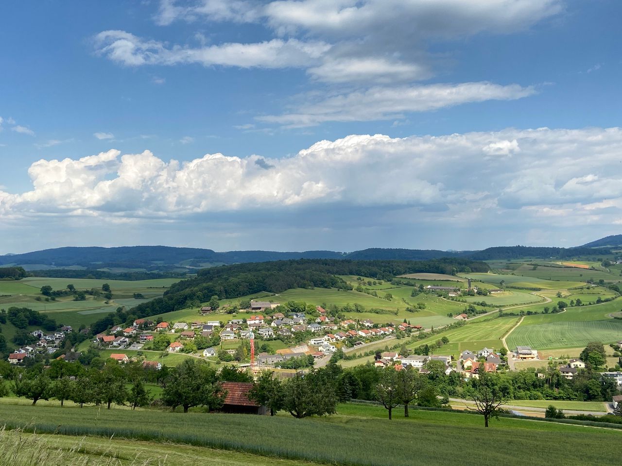 "Churches and chapels" guided hike in the Staffelegg valley