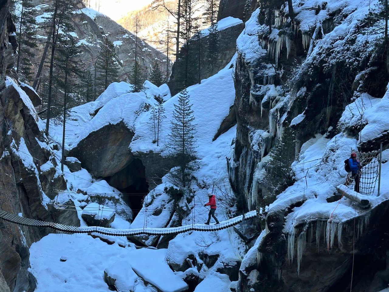 Gorge Alpine Klettersteig im Winter