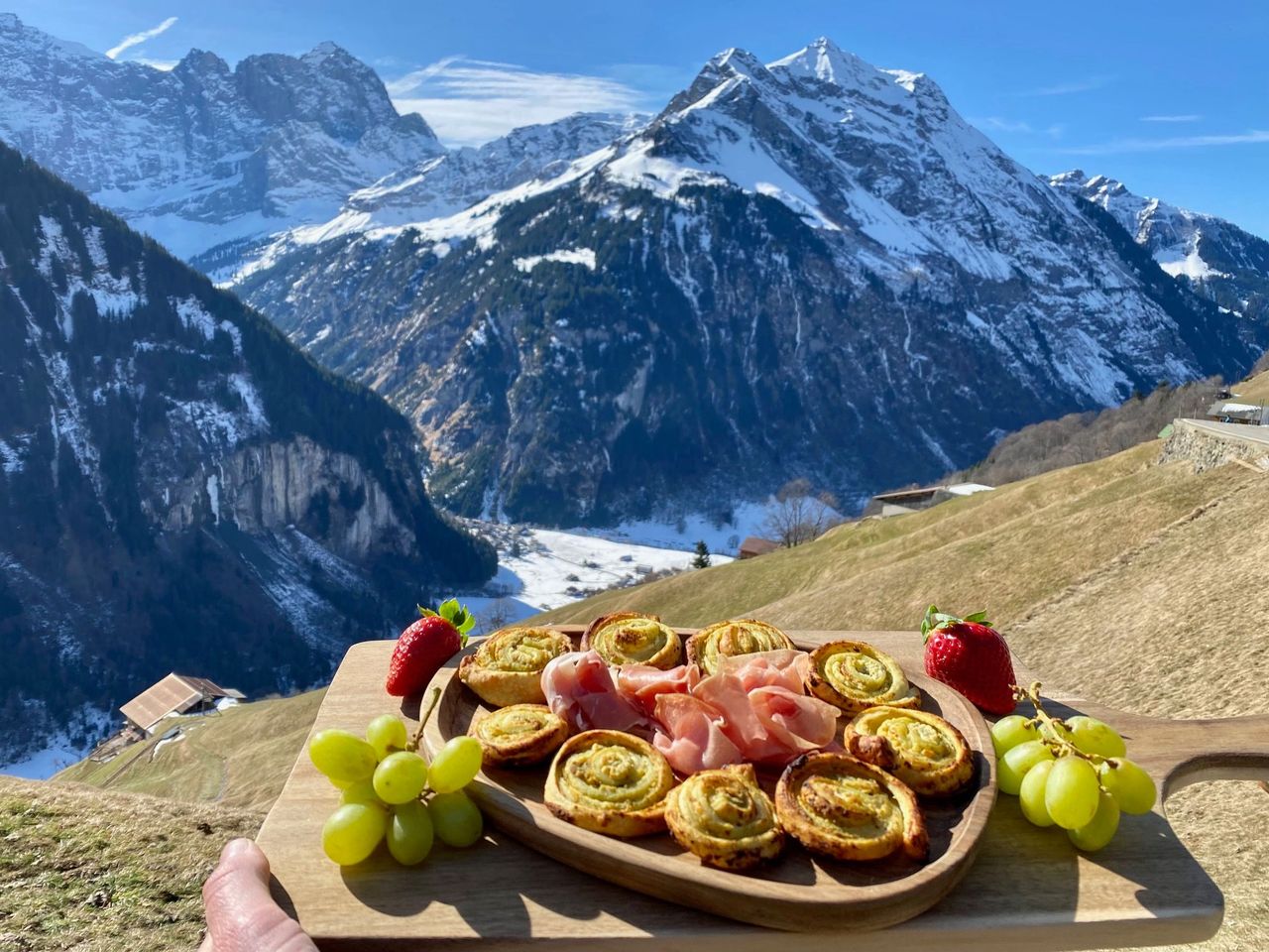 From Zurich: Flavours of Switzerland luxury day tour