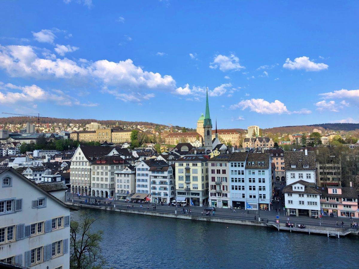 Au départ de Zurich : excursion privée d'une journée Chutes du Rhin, Zurich et Lindt Home of Chocolate