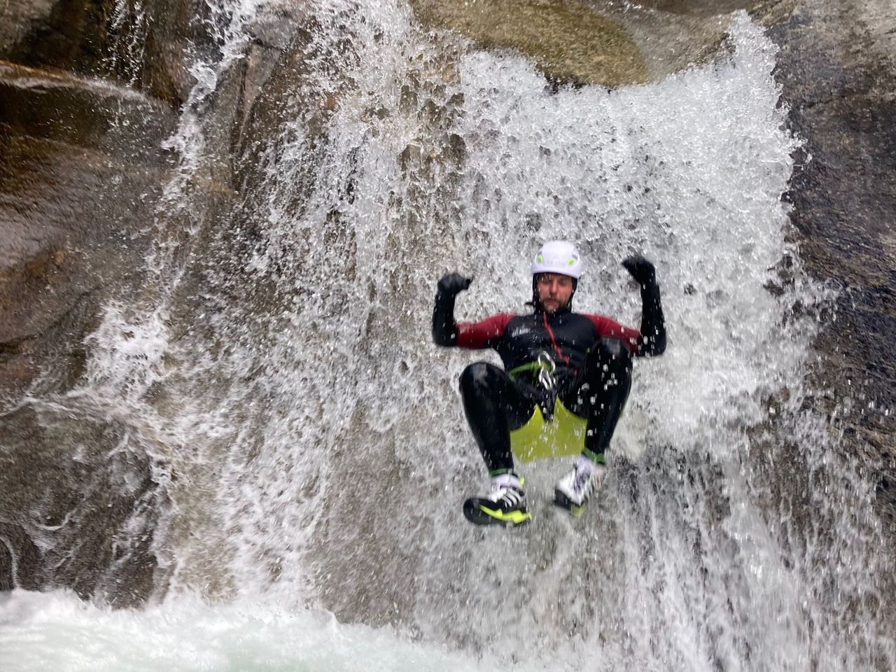 Iragna Schlucht Canyoning für Fortgeschrittene