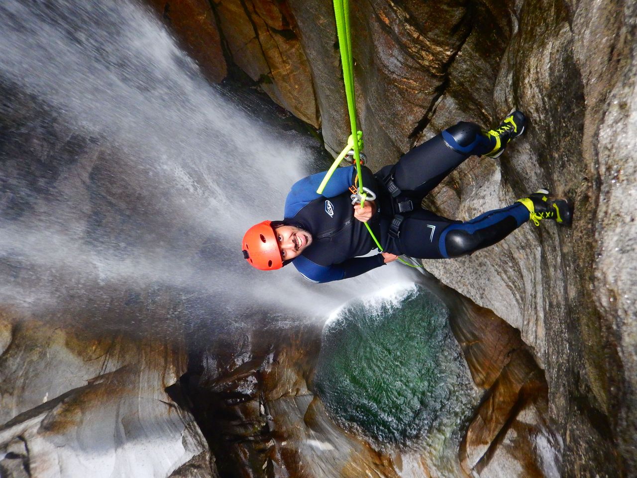 Iragna Schlucht Canyoning für Sportliche halber Tag