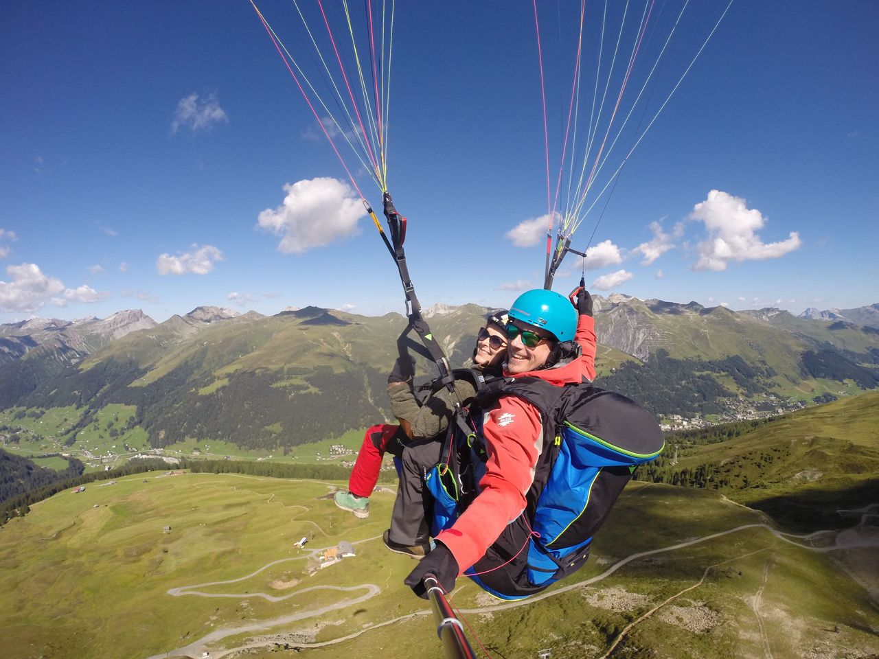 Davos Gleitschirmfliegen mit Privatpilot halber Tag