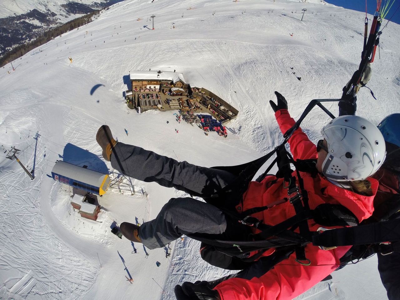Davos Gleitschirmfliegen zu zweit mit Fondue