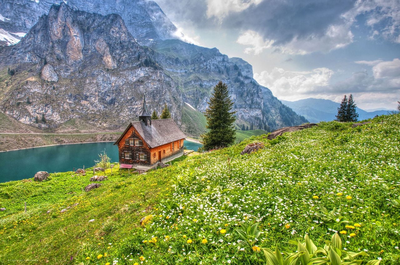 From Zurich: Alphorn day on the Bannalp