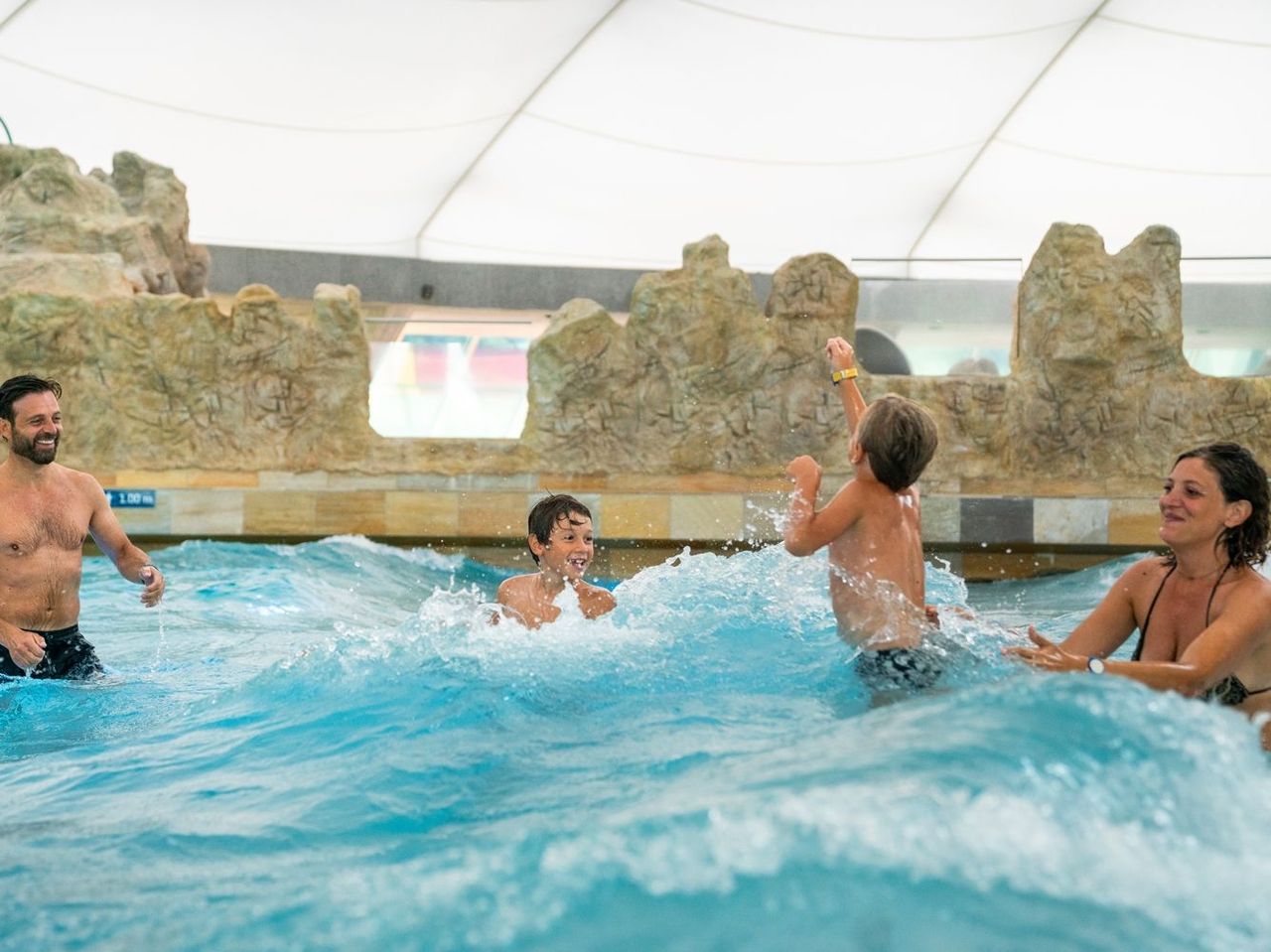 Pool und Rutschen Ticket ins Splash and Spa